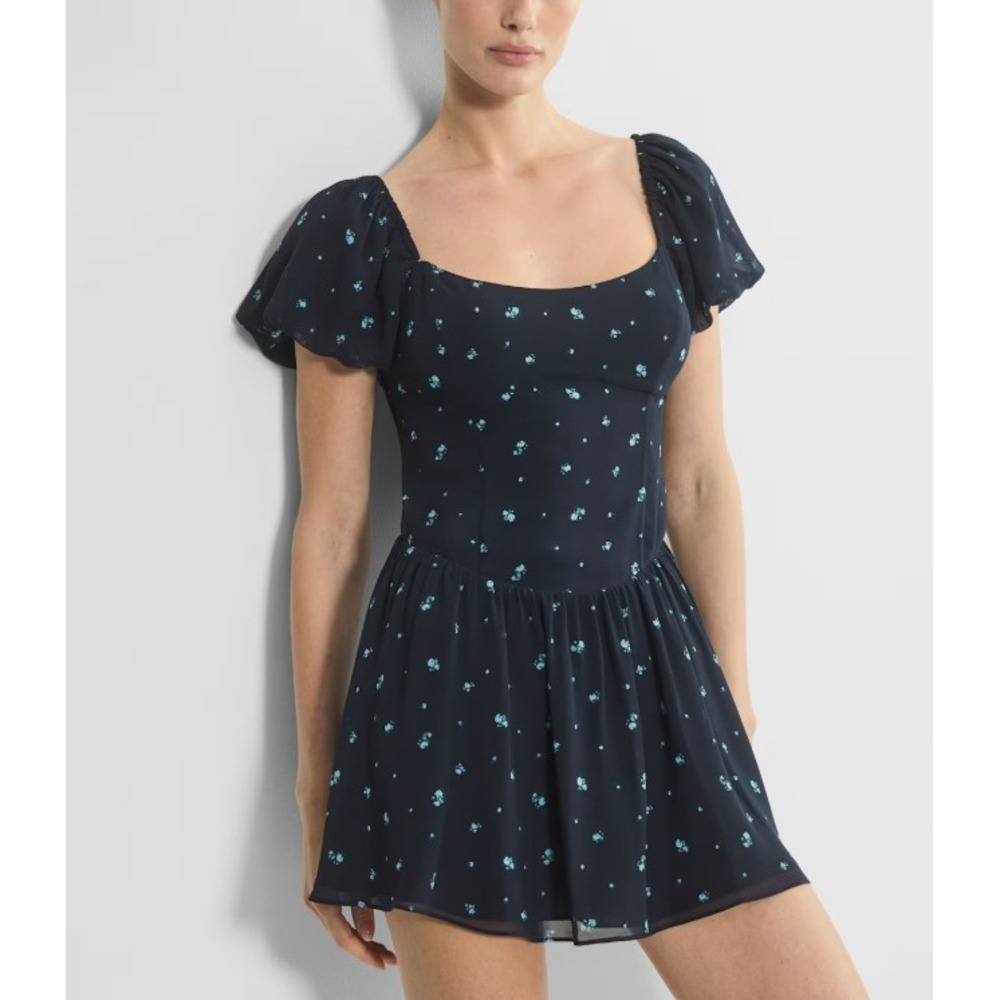 Aritzia Sunday Best Gwen Chiffon Mini Dress Large Navy Floral Smocked Back